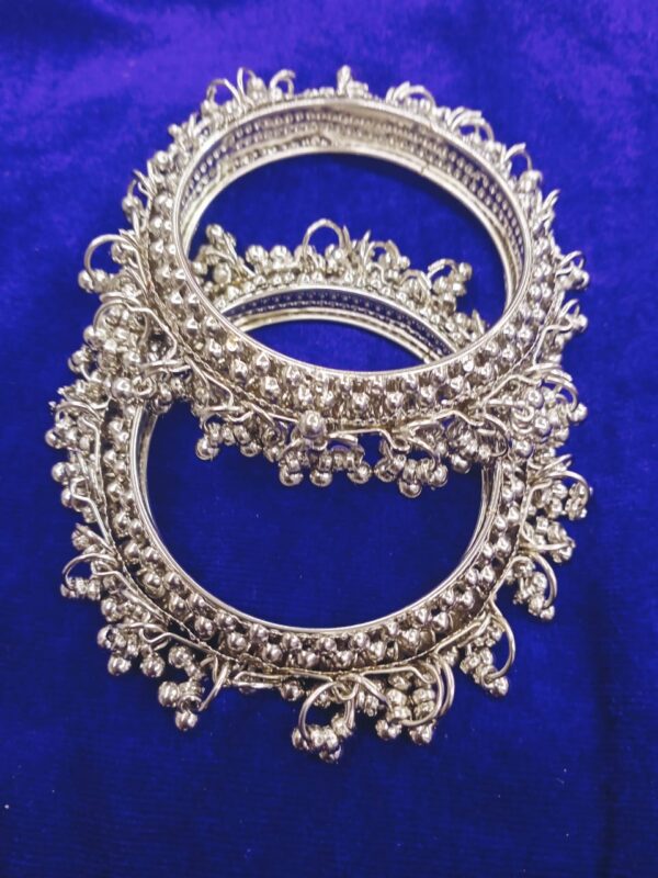 Fancy  Bangle 2 Pcs