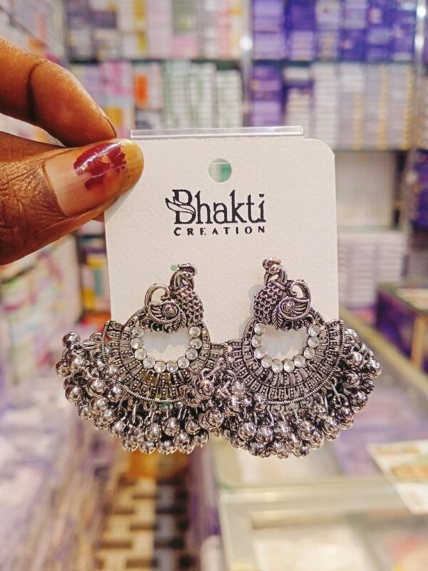 Trendy Jhumka Studs