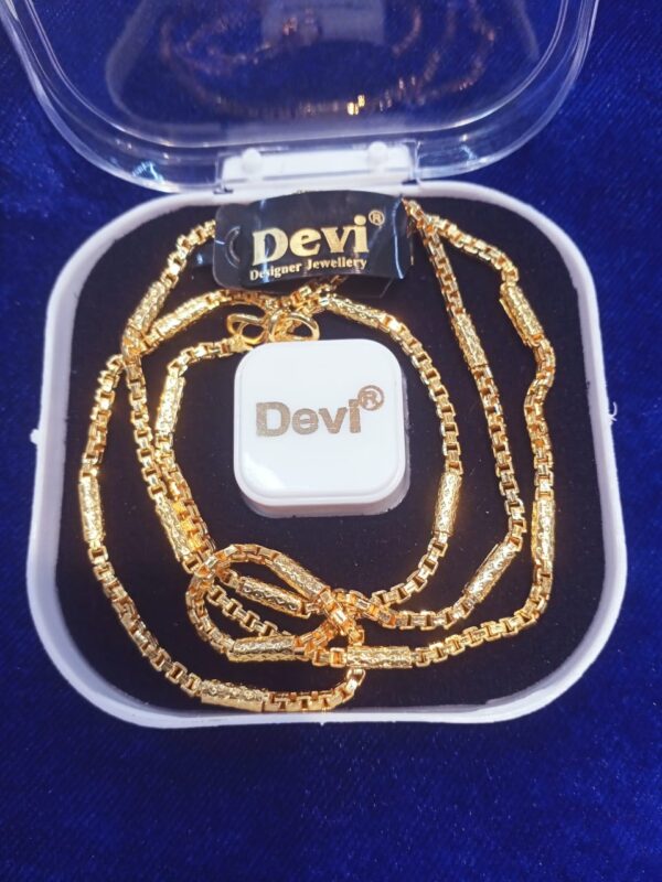 Shimmering Graceful Women Chain