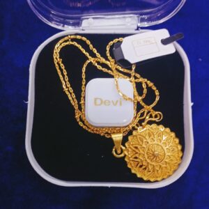 Shimmering Graceful Women Chain