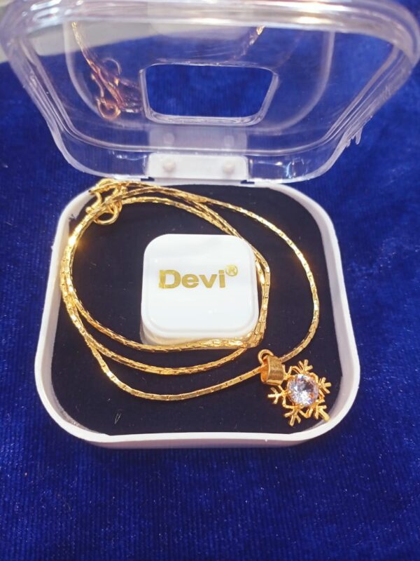 Shimmering Graceful Women Chain