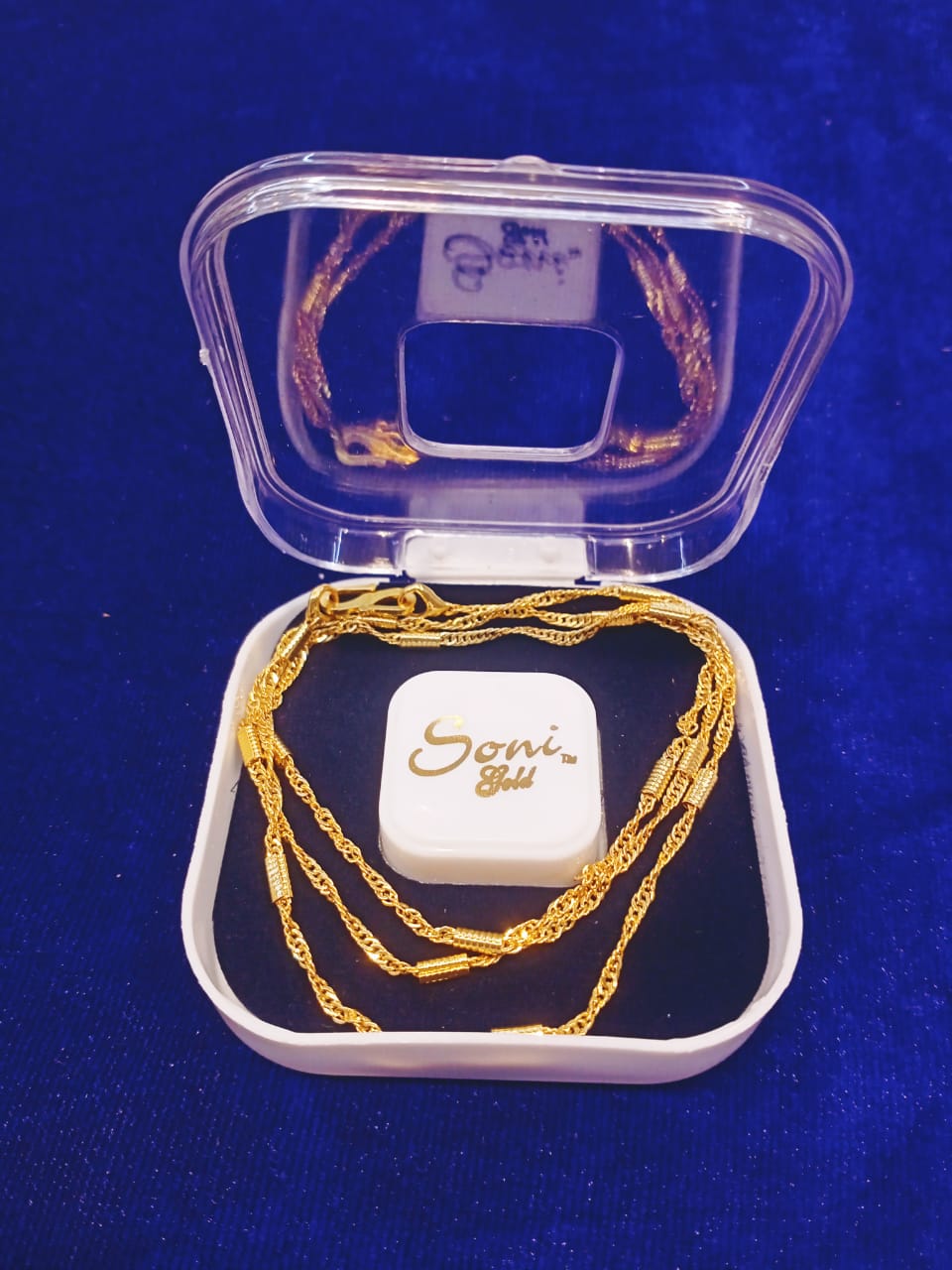 Shimmering Graceful Women Chain