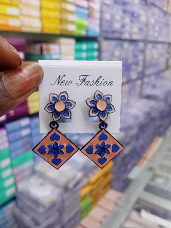 Unique Earring And Studs