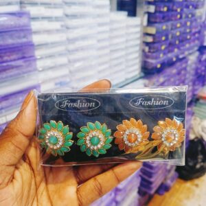 Topps Earrings Pack Of 4 Pices