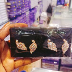 Topps Earrings Pack Of 4 Pices