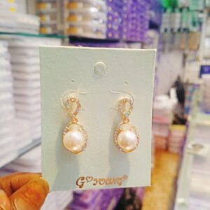Fashionable Earrings and studs
