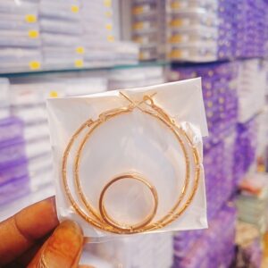 Fashionable Earrings and studs