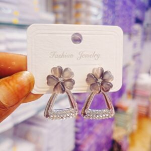 Fashionable Earrings and studs