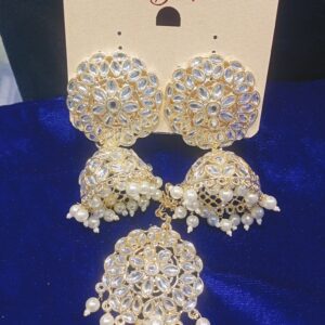 Elegant Earrings with Stud
