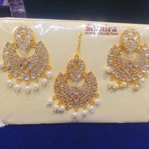 Elegant Earrings with Stud