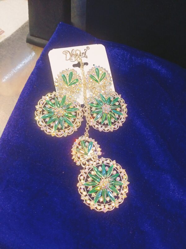 Earring with mangtika set