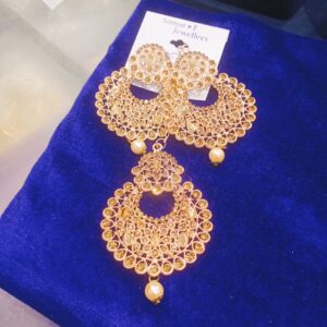 Earring with mangtika set