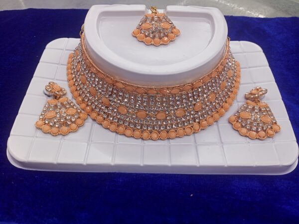 Beutiful necklace set for women