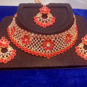 Necklace set in red colour