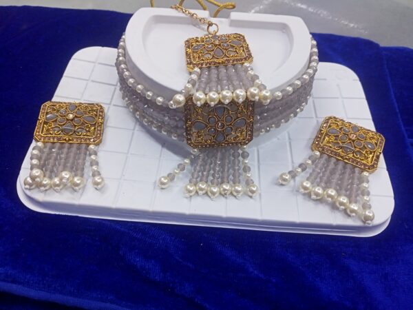 Necklace set