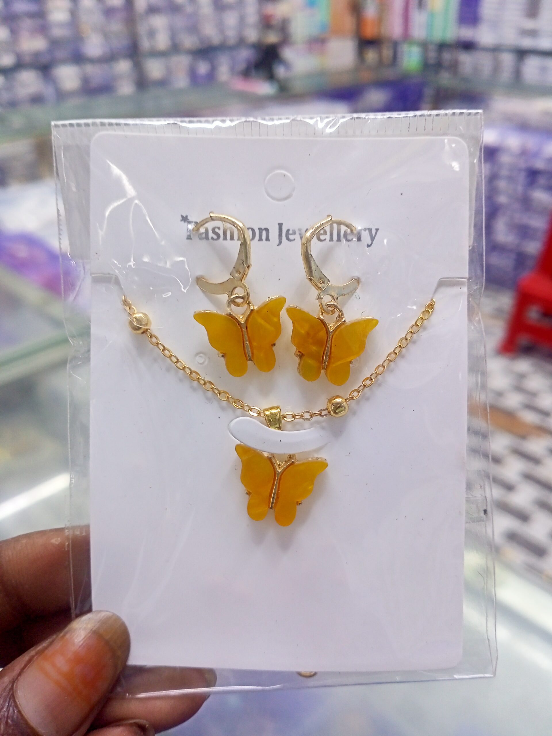 Butterfly chain with earrings set