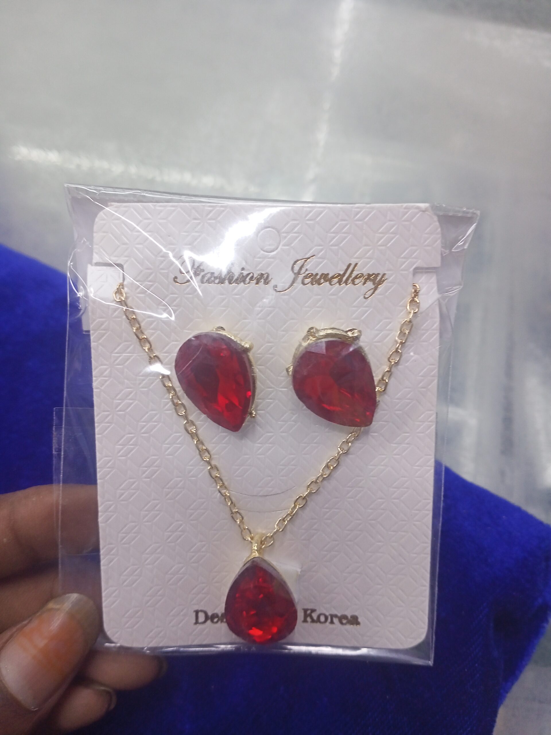 Morden chain with earrings set