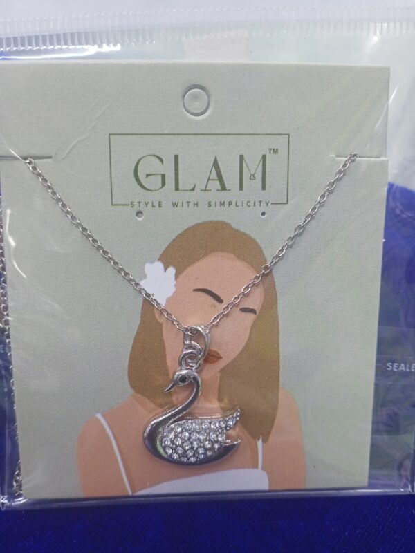 Stylish chain for girls
