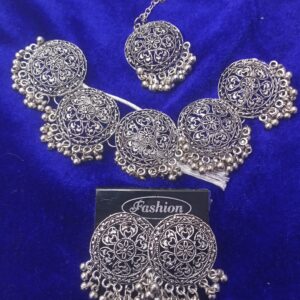 Unique necklace set for women