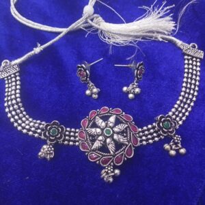 Unique necklace set for women