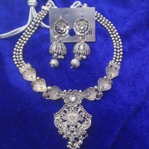 Unique necklace set for women