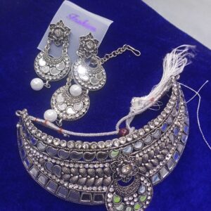 Unique necklace set for women