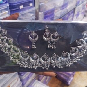 Elite Fancy Jewellery sets with Mangtika