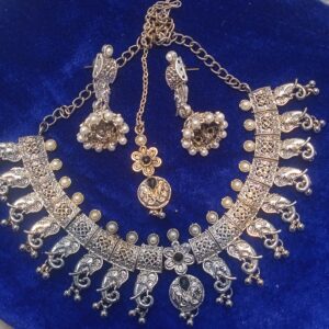 Elite Fancy Jewellery sets with Mangtika