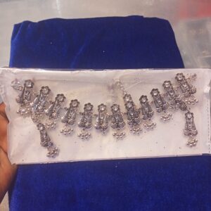 Fashionable jewellery set