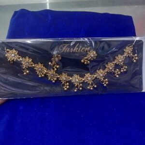 Fashionable jewellery set