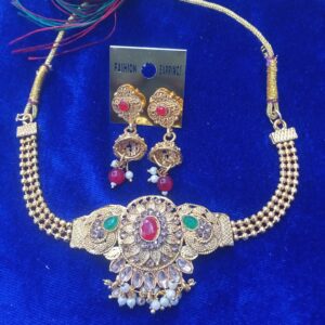 Fashionable jewellery set