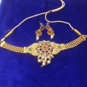 Fashionable jewellery set