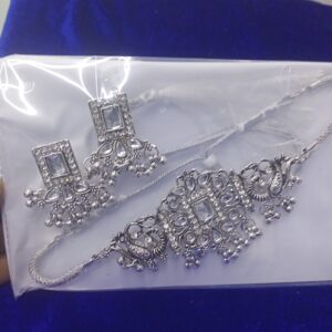 Fashionable jewellery set