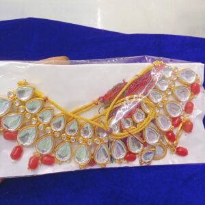 Stylish and modern necklace set