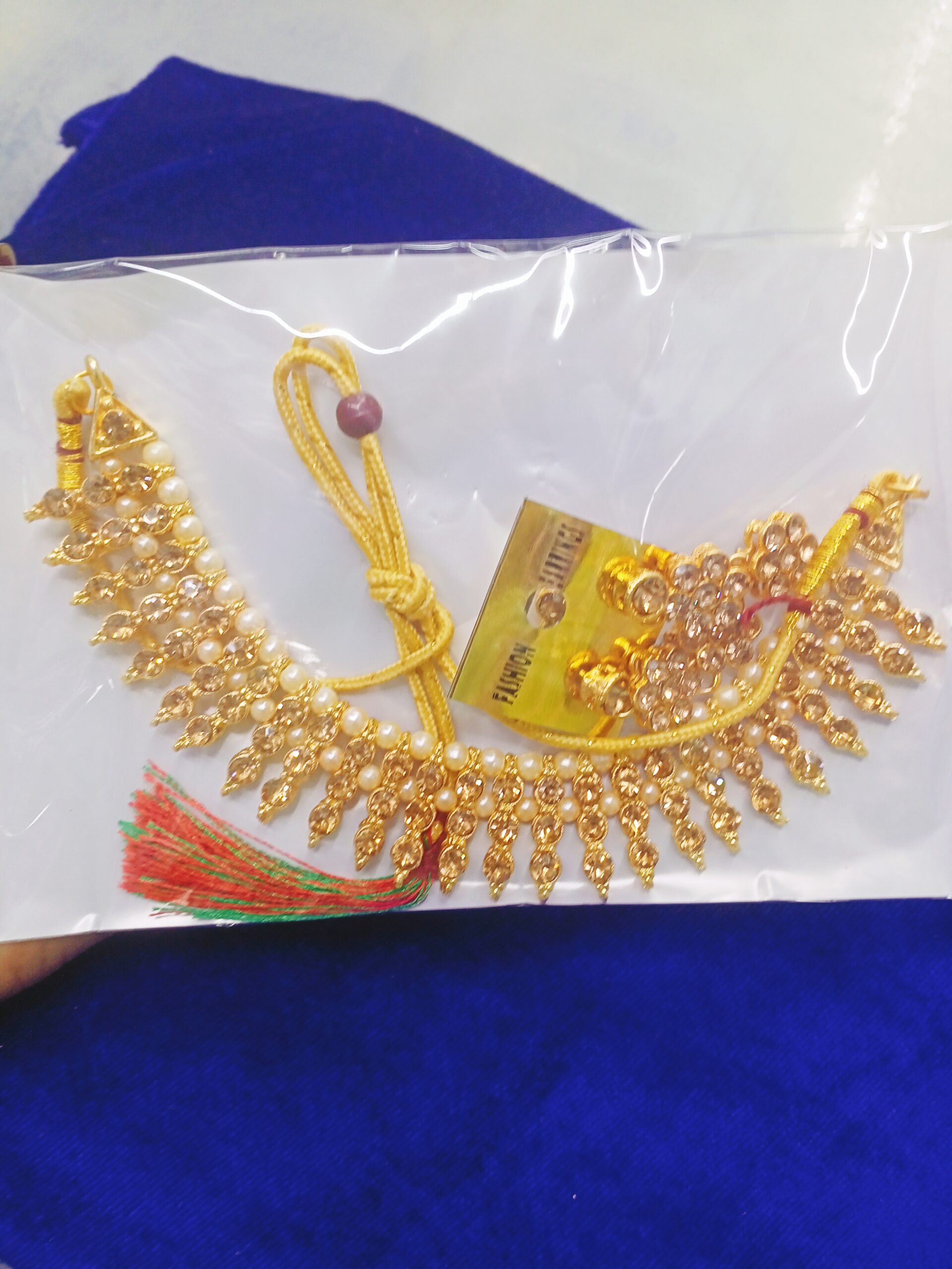 Stylish and modern necklace set