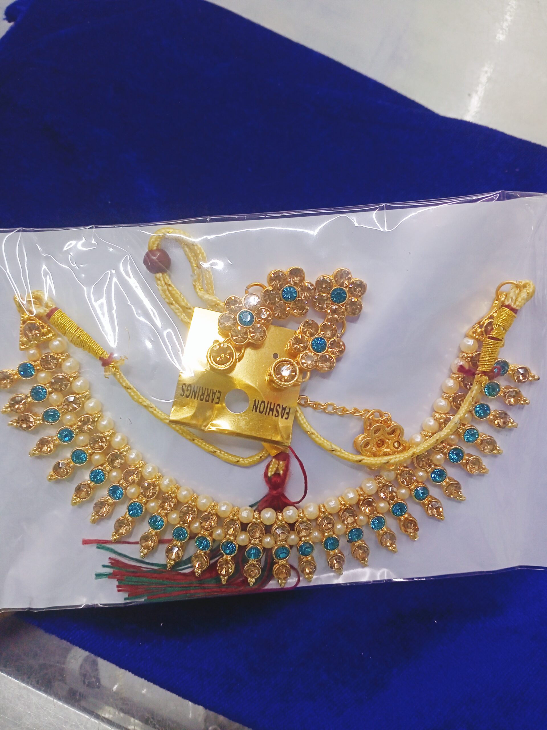 Stylish and modern necklace set