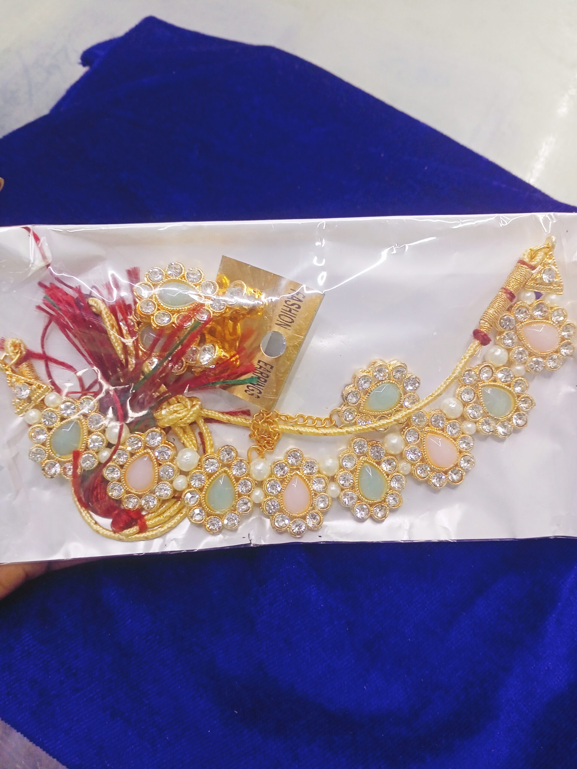 Stylish and modern necklace set