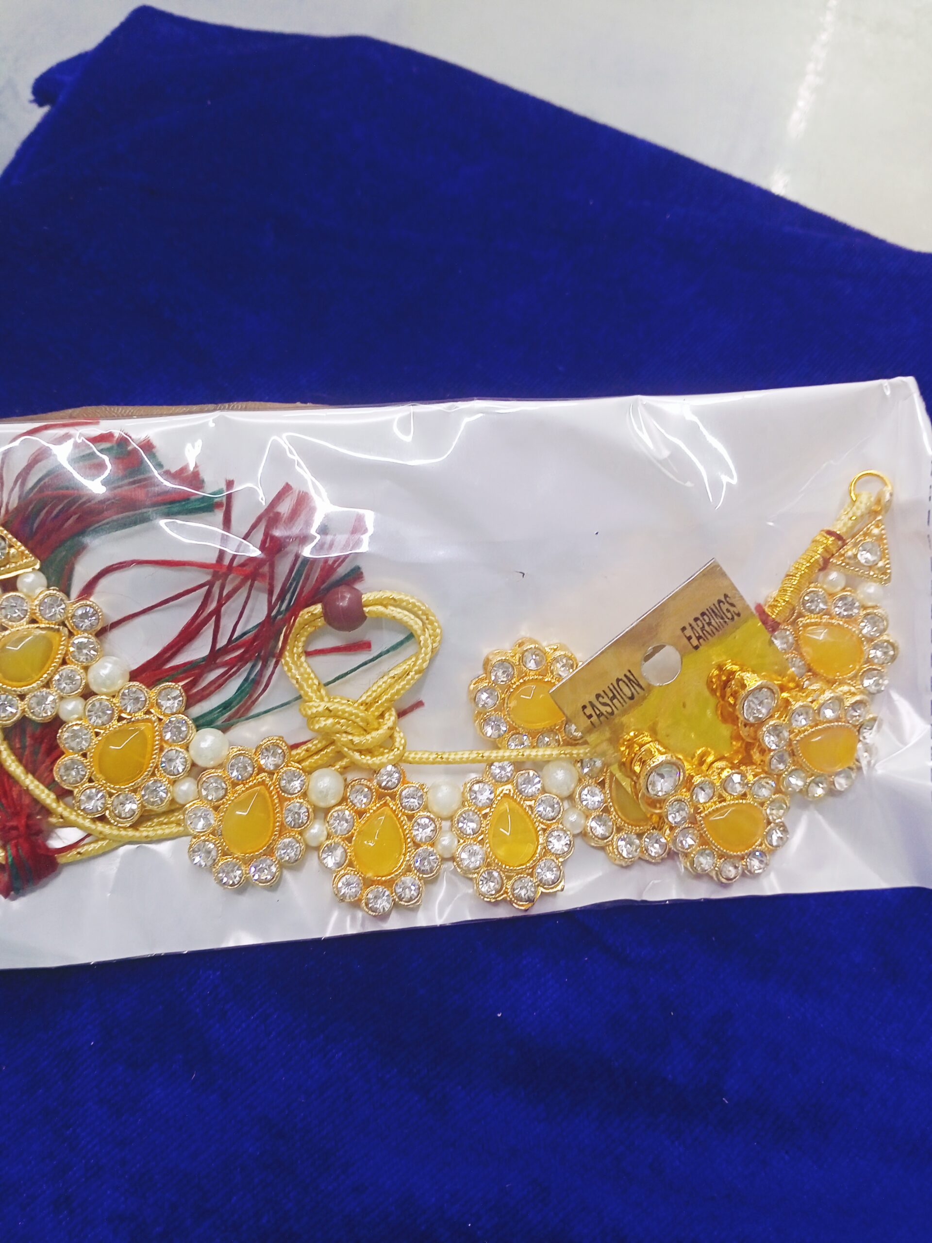 Stylish and modern necklace set