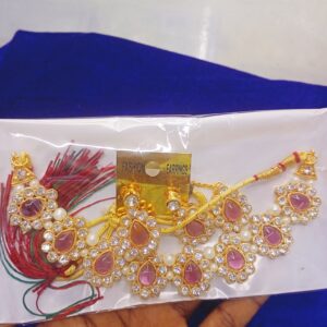 Stylish and modern necklace set