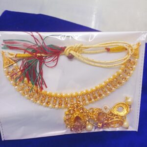 Stylish and modern necklace set
