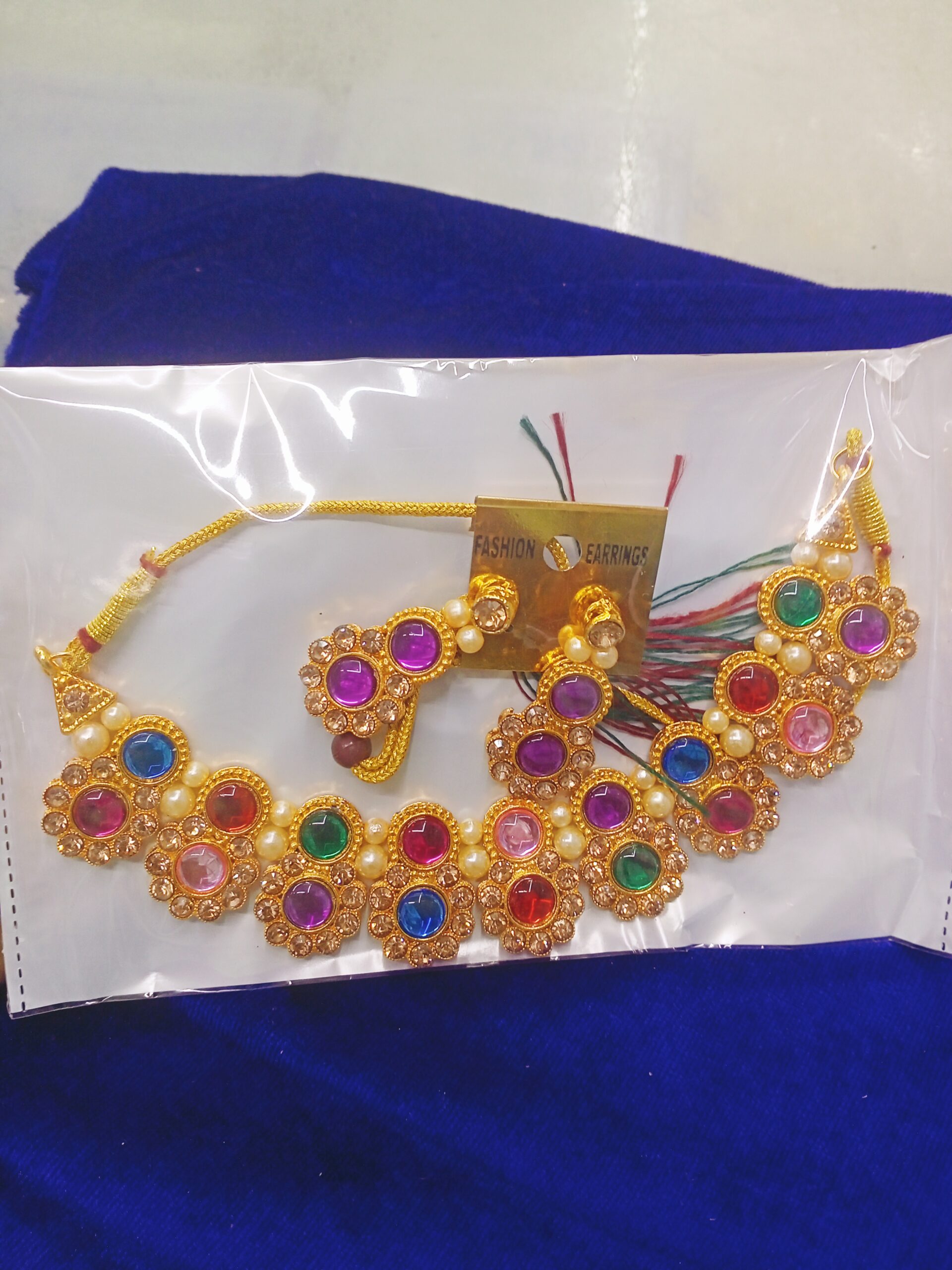 Stylish and modern necklace set
