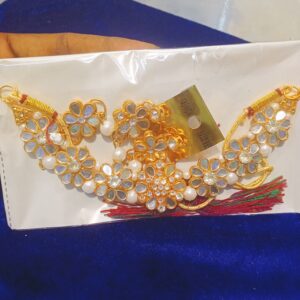 Stylish and modern necklace set