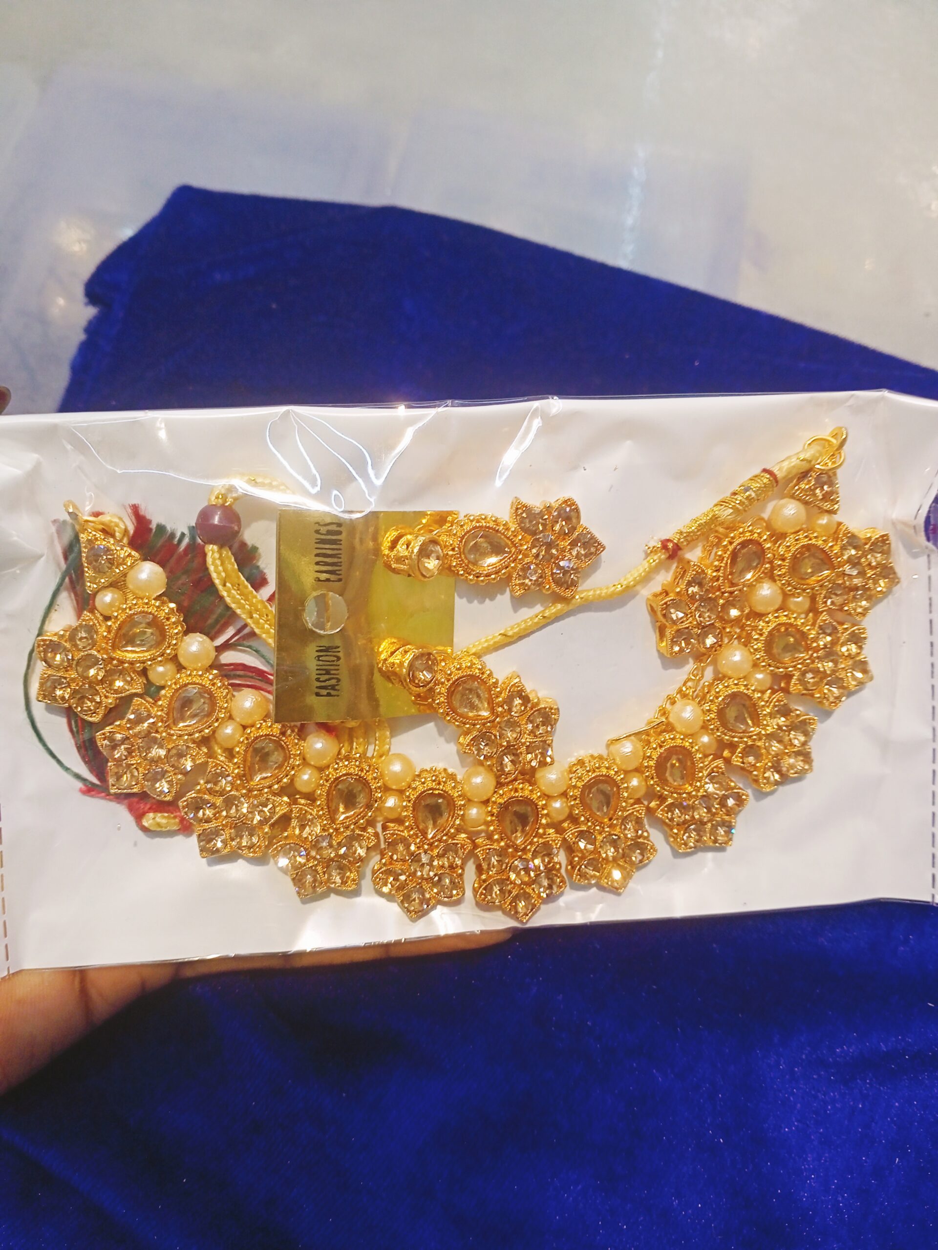 Stylish and modern necklace set