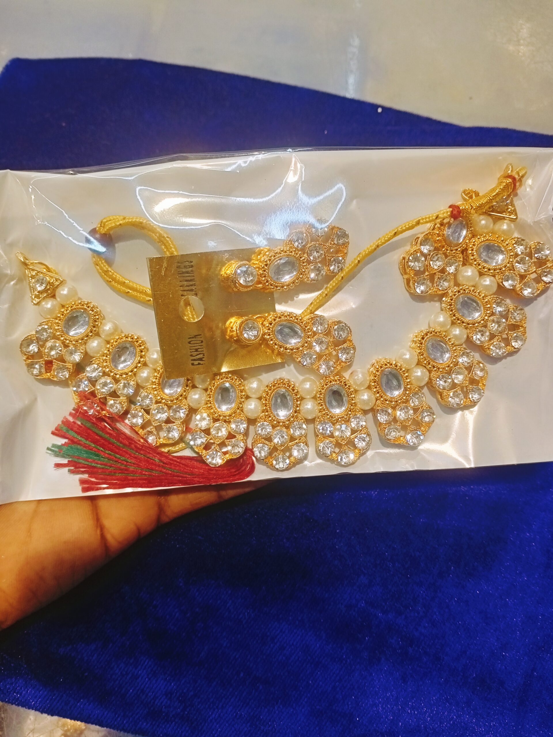 Stylish and modern necklace set