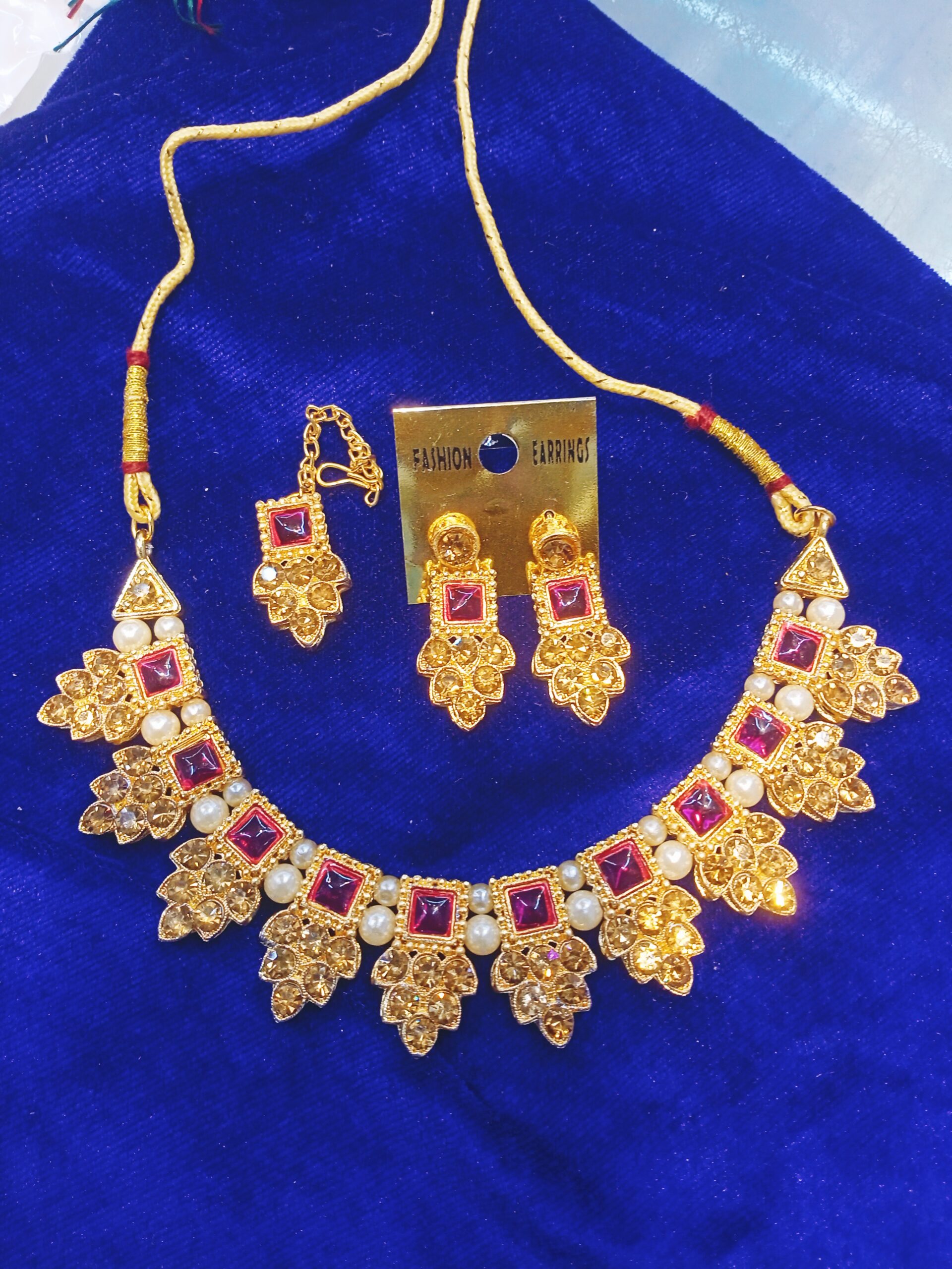 Unique design Necklace set