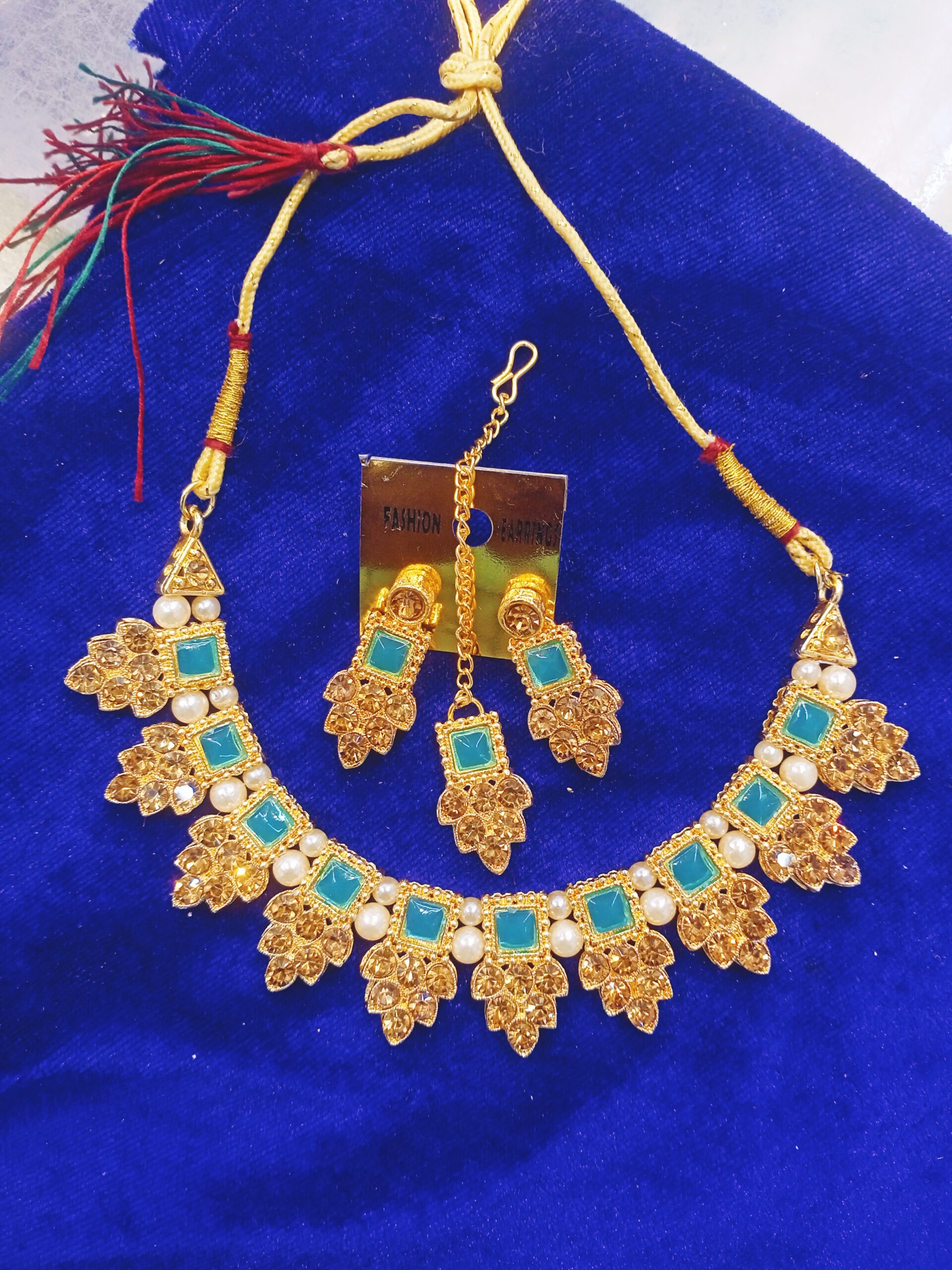 Unique design Necklace set
