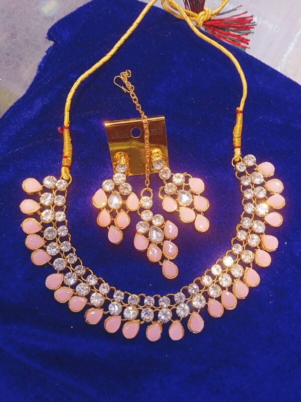 Unique design Necklace set