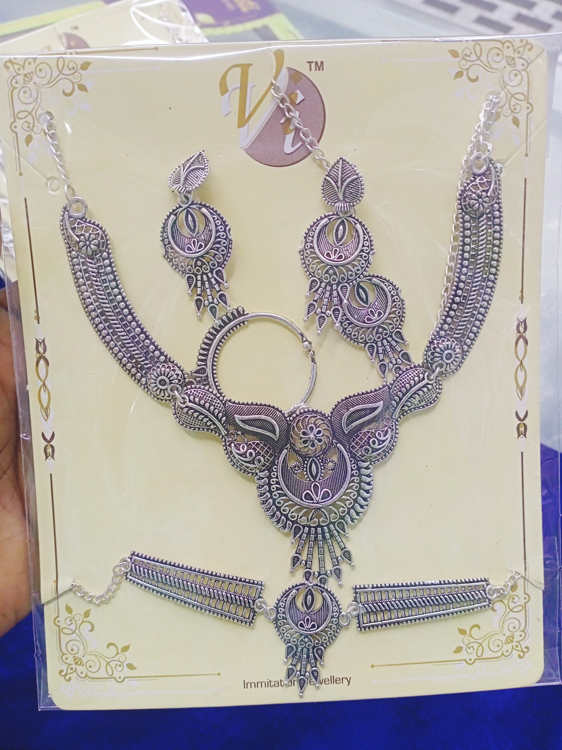 Silver Necklace set