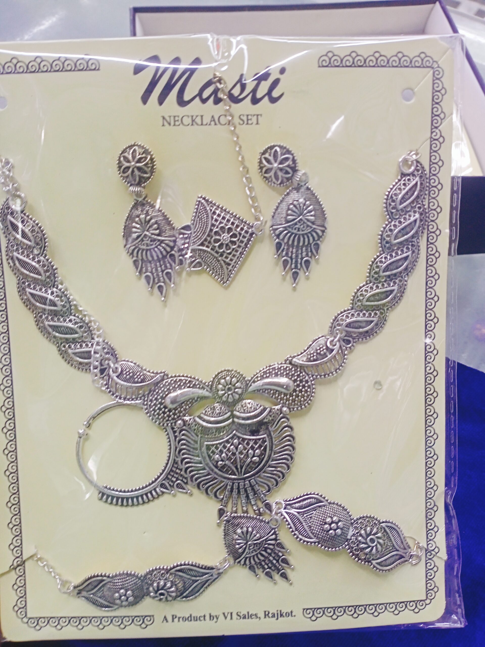 Silver Necklace set