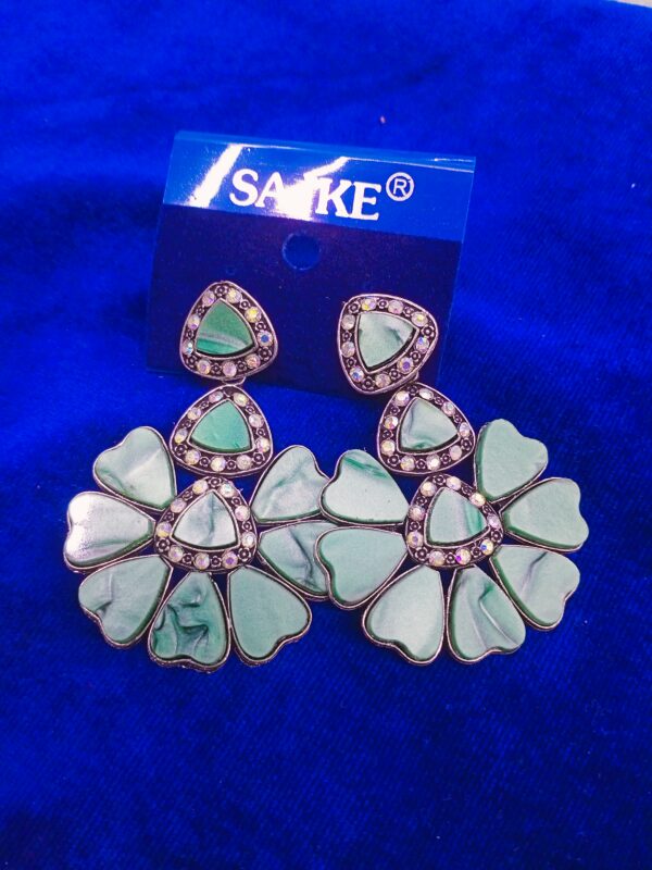 AD stone jhumka Earrings